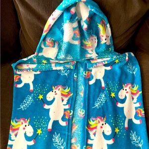 Poncho Style Child Throw/Blanket